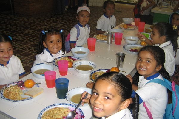 Conoce Todo sobre el Programa de Alimentación Escolar (PAE)