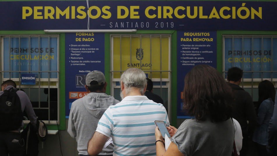 Permisos de circulación: Presidente anuncia la eliminación de intereses y reajuste por pagos atrasados