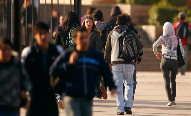 Estudiantes Universitarios