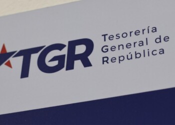 Contraloría ordena a Tesorería devolver retención de impuestos usada para cobrar deuda CAE