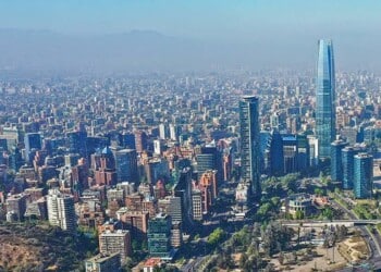 Congelar los Arriendos en Chile: ¿Solución Real o Receta para Empeorar la Crisis Habitacional?